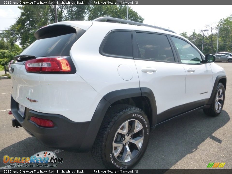 2016 Jeep Cherokee Trailhawk 4x4 Bright White / Black Photo #5
