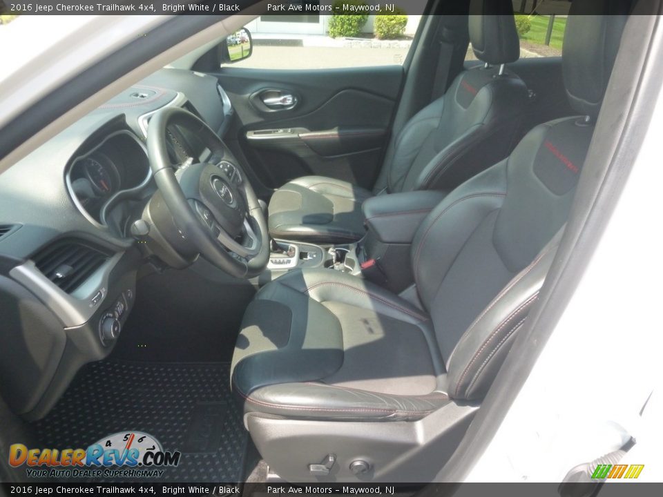 2016 Jeep Cherokee Trailhawk 4x4 Bright White / Black Photo #12