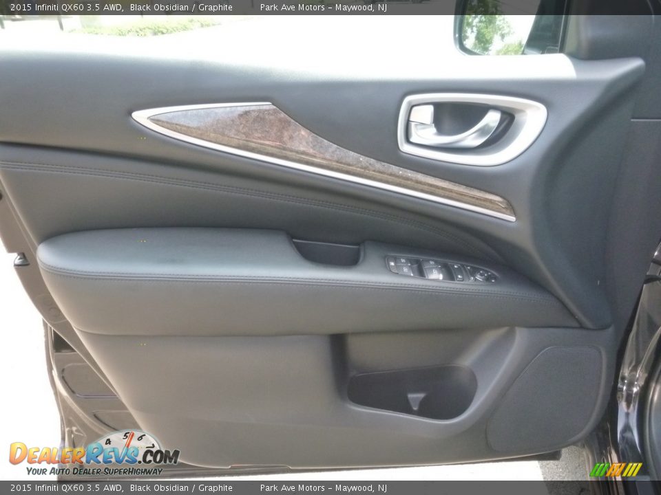 2015 Infiniti QX60 3.5 AWD Black Obsidian / Graphite Photo #10