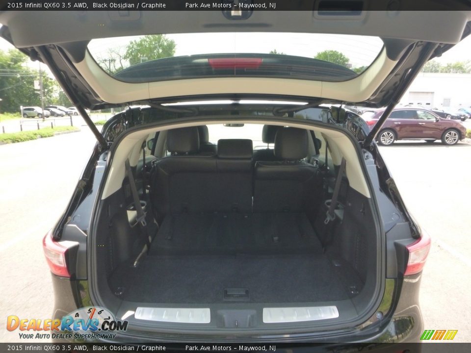 2015 Infiniti QX60 3.5 AWD Black Obsidian / Graphite Photo #17