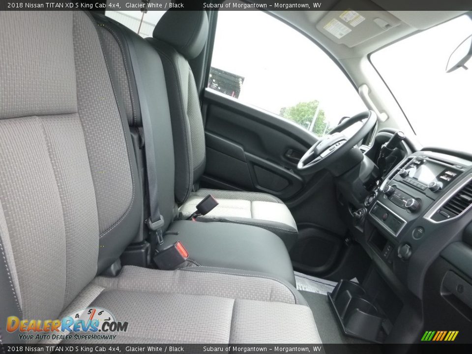 2018 Nissan TITAN XD S King Cab 4x4 Glacier White / Black Photo #10
