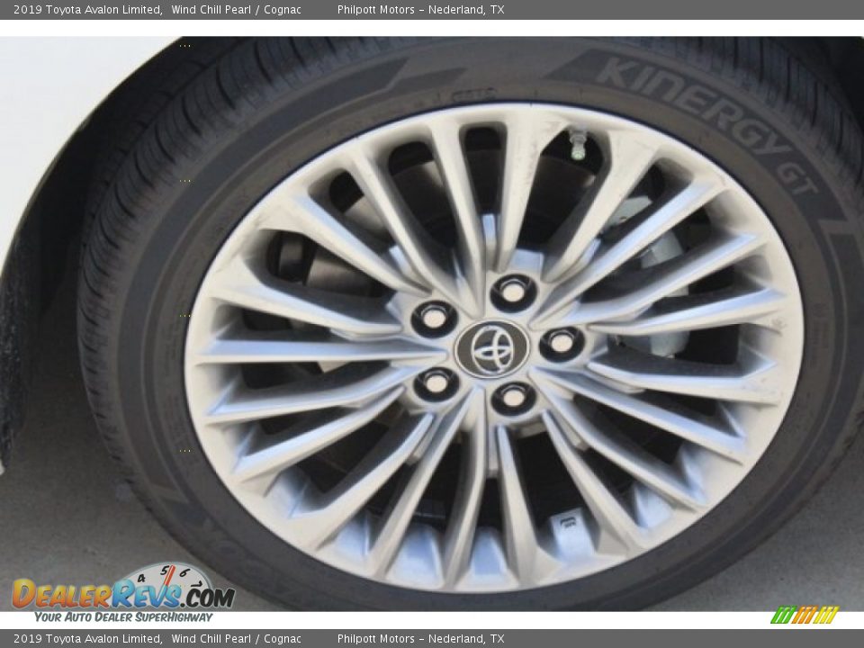 2019 Toyota Avalon Limited Wind Chill Pearl / Cognac Photo #10