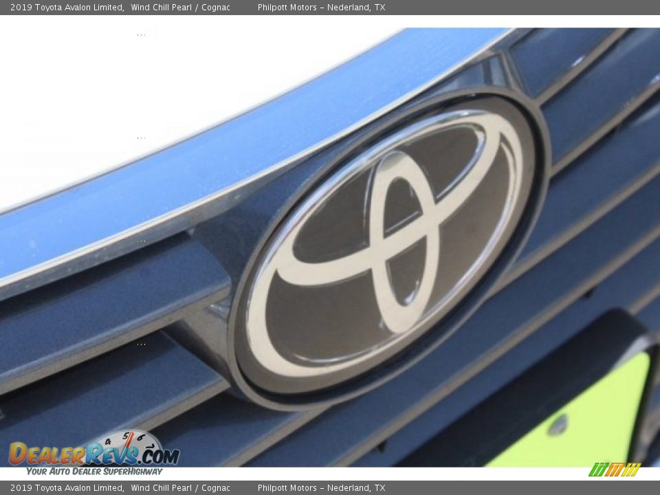 2019 Toyota Avalon Limited Wind Chill Pearl / Cognac Photo #11