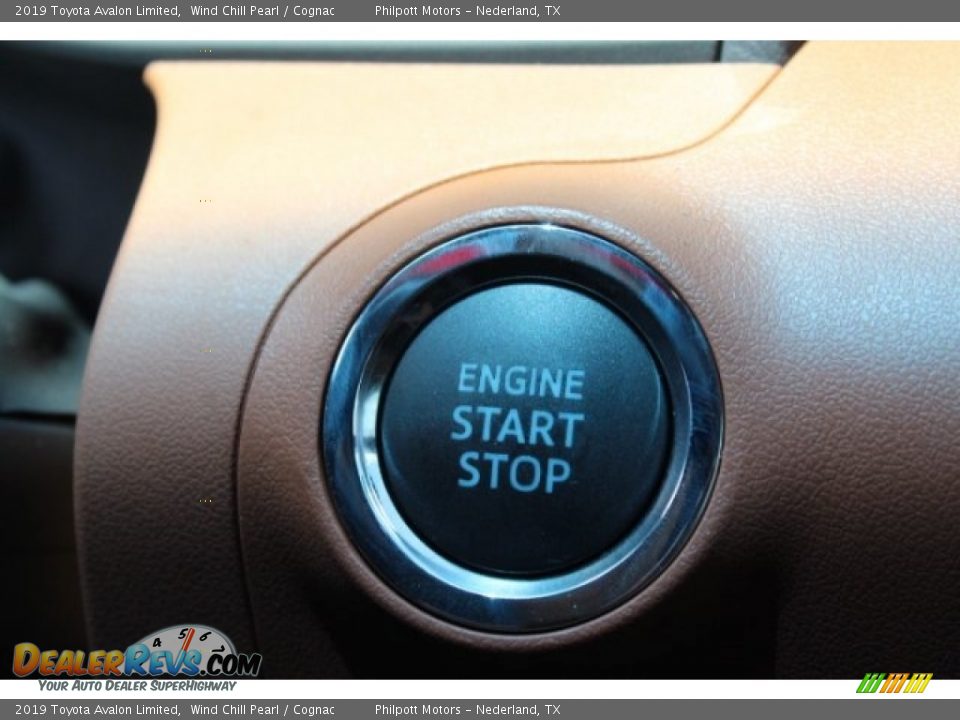 2019 Toyota Avalon Limited Wind Chill Pearl / Cognac Photo #18