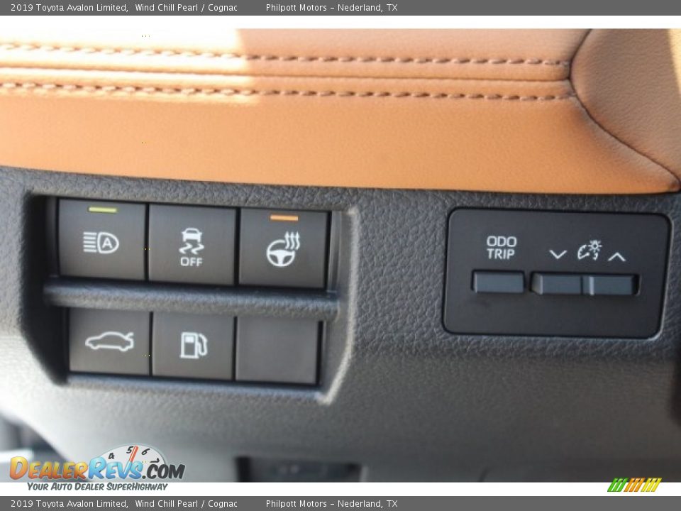 2019 Toyota Avalon Limited Wind Chill Pearl / Cognac Photo #23