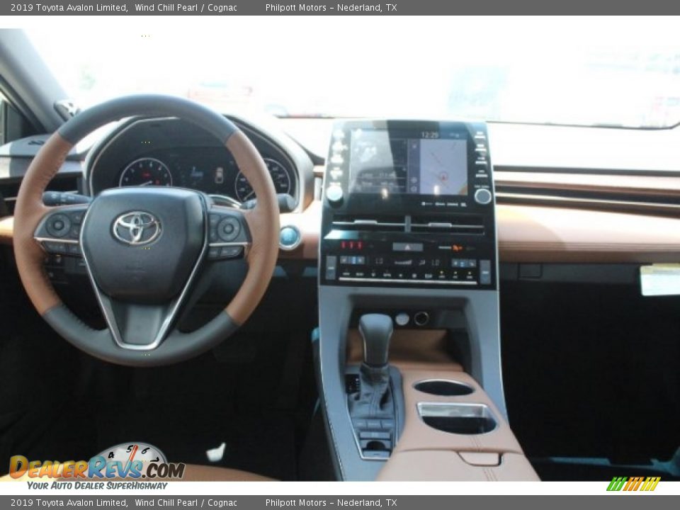 2019 Toyota Avalon Limited Wind Chill Pearl / Cognac Photo #26