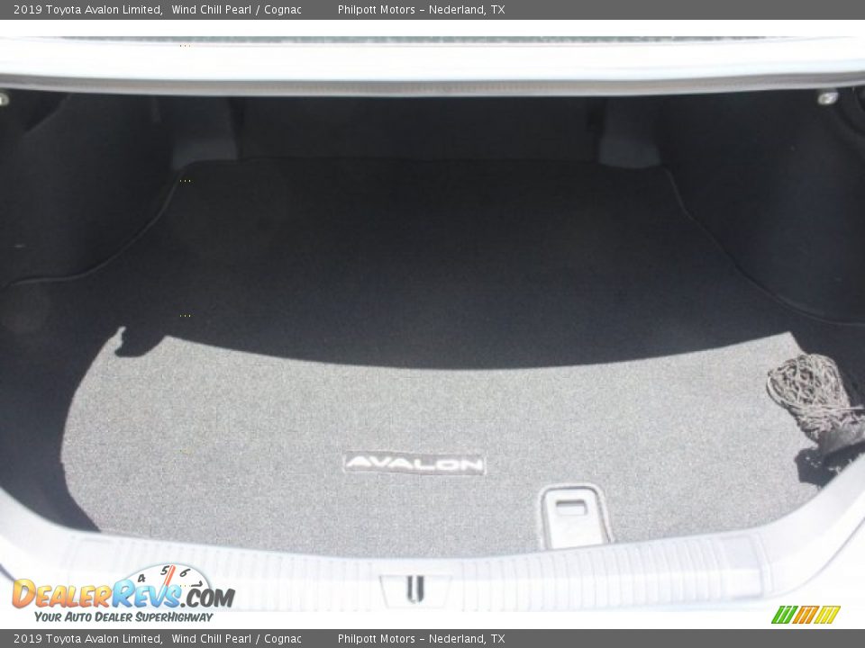 2019 Toyota Avalon Limited Wind Chill Pearl / Cognac Photo #28