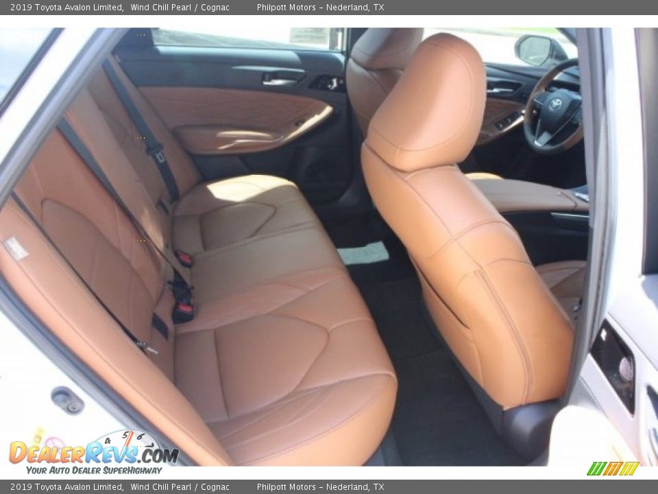 2019 Toyota Avalon Limited Wind Chill Pearl / Cognac Photo #31