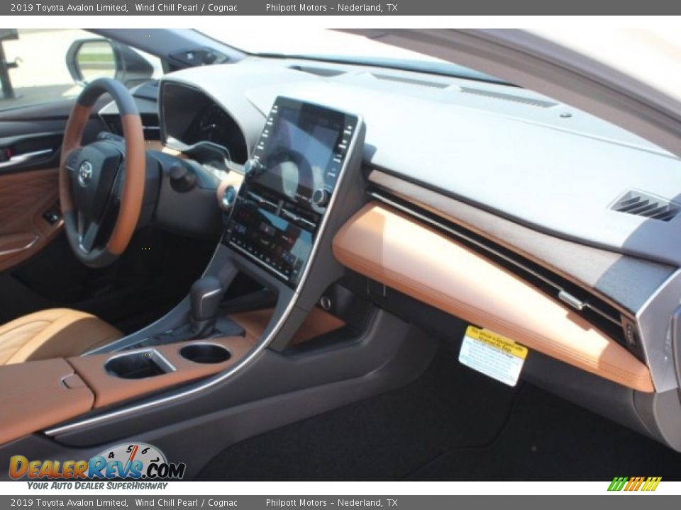 2019 Toyota Avalon Limited Wind Chill Pearl / Cognac Photo #33