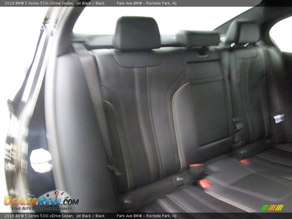 2018 BMW 5 Series 530i xDrive Sedan Jet Black / Black Photo #20