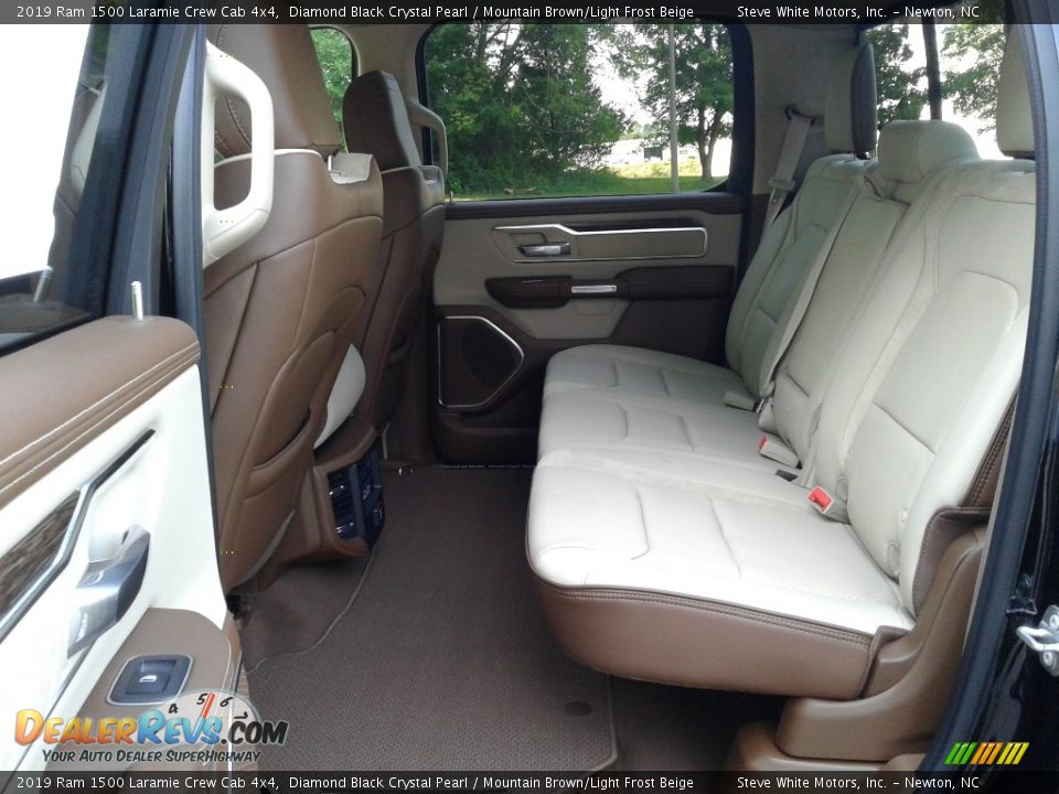 2019 Ram 1500 Laramie Crew Cab 4x4 Diamond Black Crystal Pearl / Mountain Brown/Light Frost Beige Photo #11