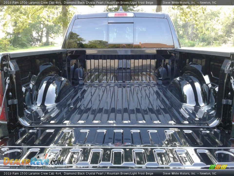 2019 Ram 1500 Laramie Crew Cab 4x4 Diamond Black Crystal Pearl / Mountain Brown/Light Frost Beige Photo #12