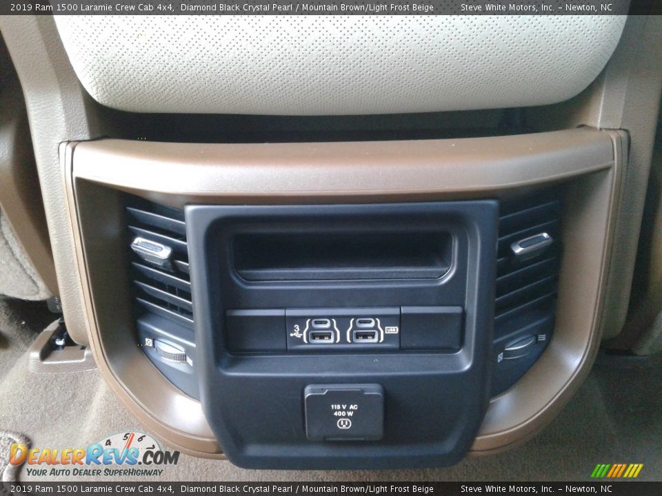 2019 Ram 1500 Laramie Crew Cab 4x4 Diamond Black Crystal Pearl / Mountain Brown/Light Frost Beige Photo #13