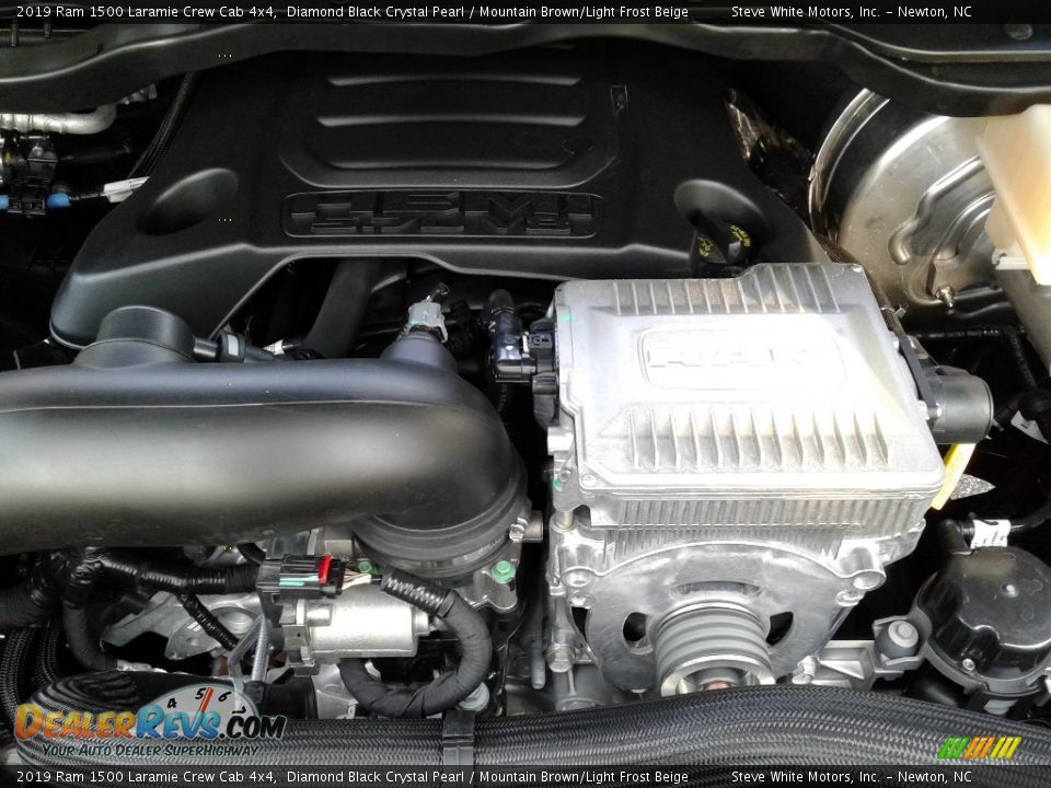 2019 Ram 1500 Laramie Crew Cab 4x4 Diamond Black Crystal Pearl / Mountain Brown/Light Frost Beige Photo #34