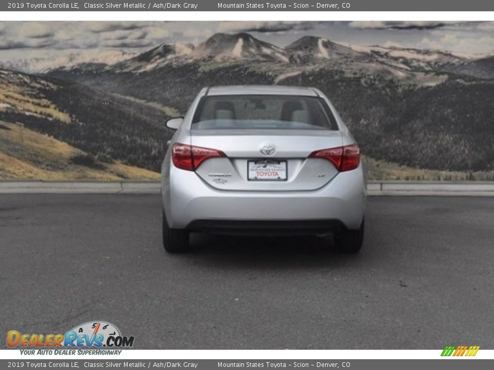 2019 Toyota Corolla LE Classic Silver Metallic / Ash/Dark Gray Photo #4