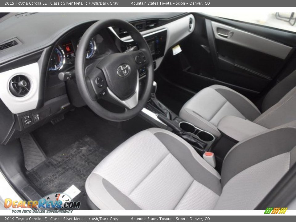 2019 Toyota Corolla LE Classic Silver Metallic / Ash/Dark Gray Photo #5