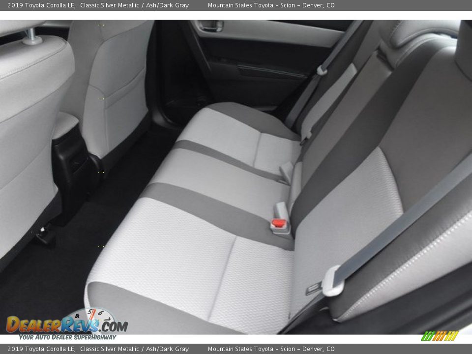 2019 Toyota Corolla LE Classic Silver Metallic / Ash/Dark Gray Photo #14