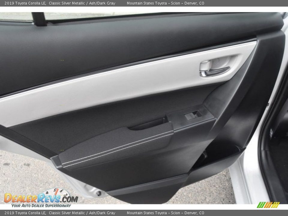 2019 Toyota Corolla LE Classic Silver Metallic / Ash/Dark Gray Photo #20