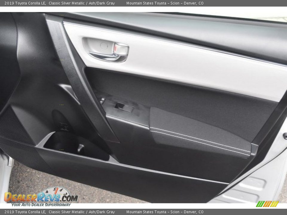 2019 Toyota Corolla LE Classic Silver Metallic / Ash/Dark Gray Photo #21