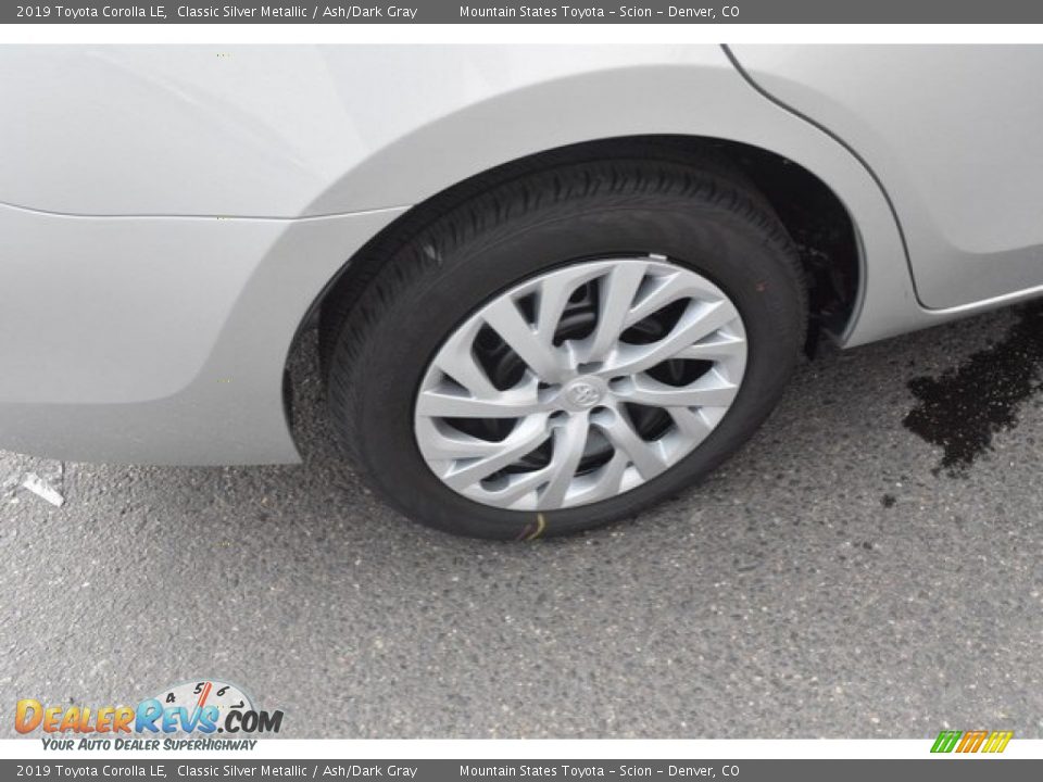 2019 Toyota Corolla LE Classic Silver Metallic / Ash/Dark Gray Photo #34