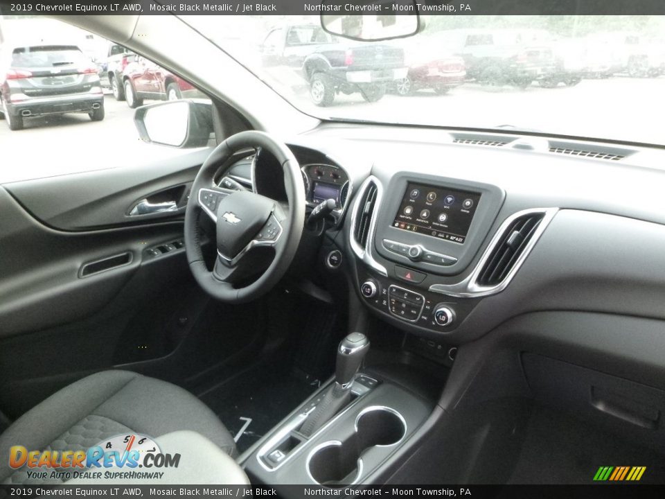 Dashboard of 2019 Chevrolet Equinox LT AWD Photo #11