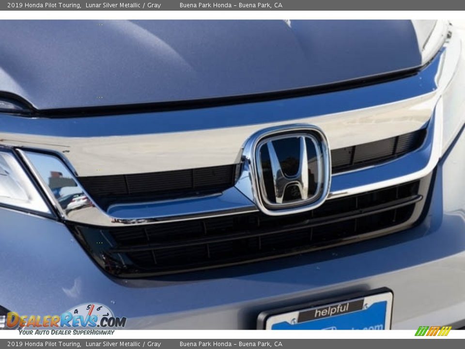 2019 Honda Pilot Touring Lunar Silver Metallic / Gray Photo #4