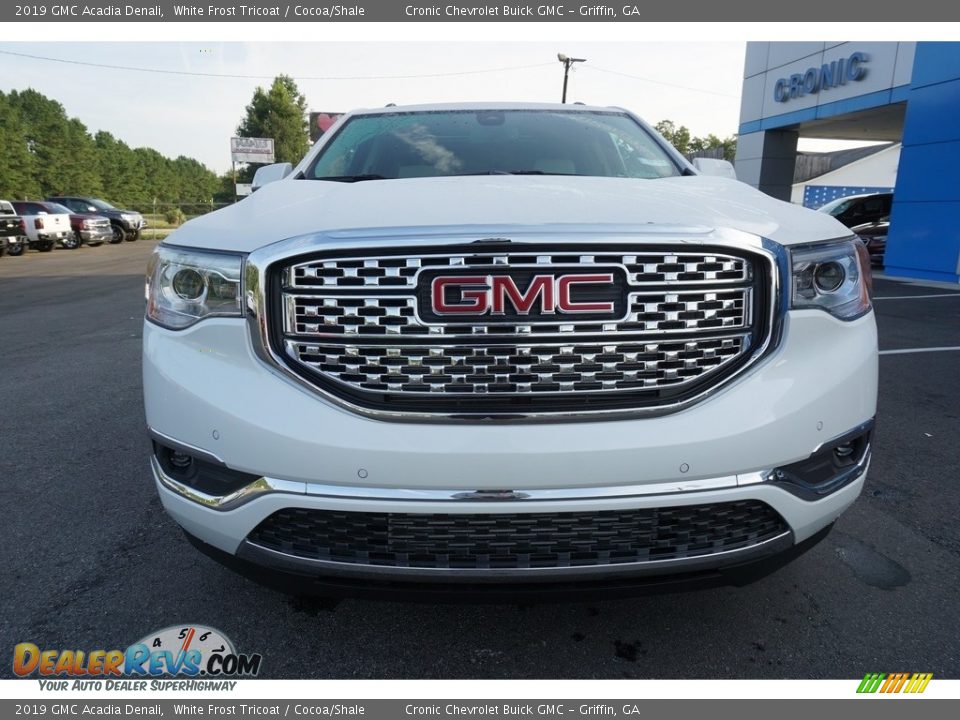 2019 GMC Acadia Denali White Frost Tricoat / Cocoa/Shale Photo #2
