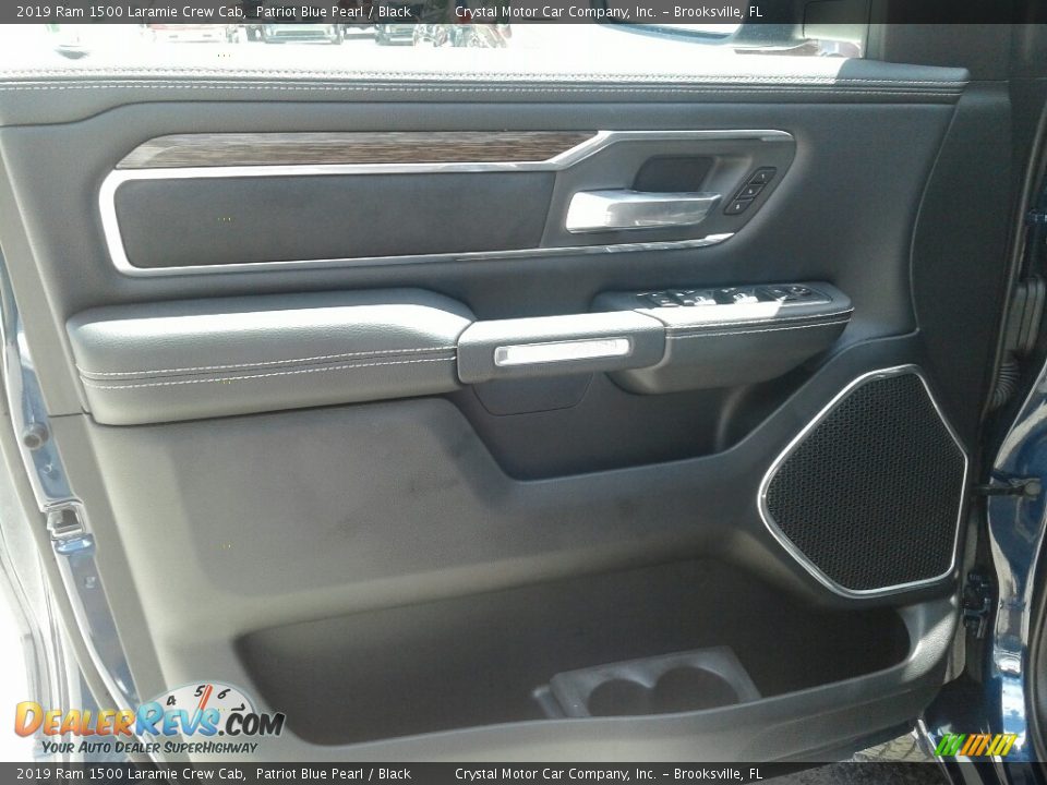 2019 Ram 1500 Laramie Crew Cab Patriot Blue Pearl / Black Photo #17