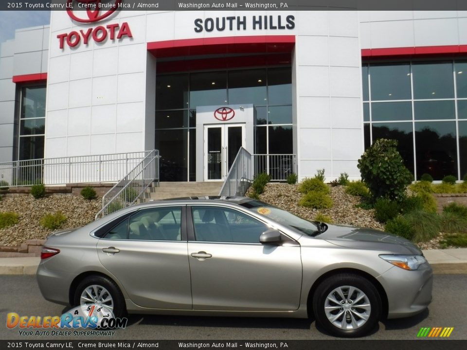 2015 Toyota Camry LE Creme Brulee Mica / Almond Photo #2