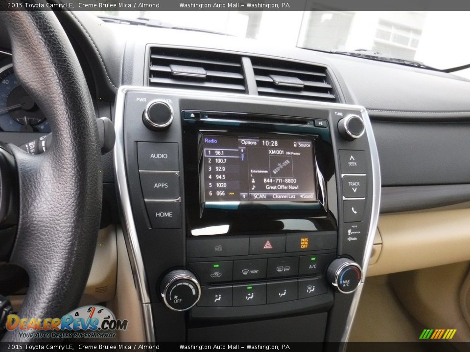 2015 Toyota Camry LE Creme Brulee Mica / Almond Photo #17