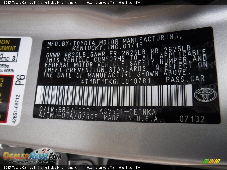 2015 Toyota Camry LE Creme Brulee Mica / Almond Photo #26