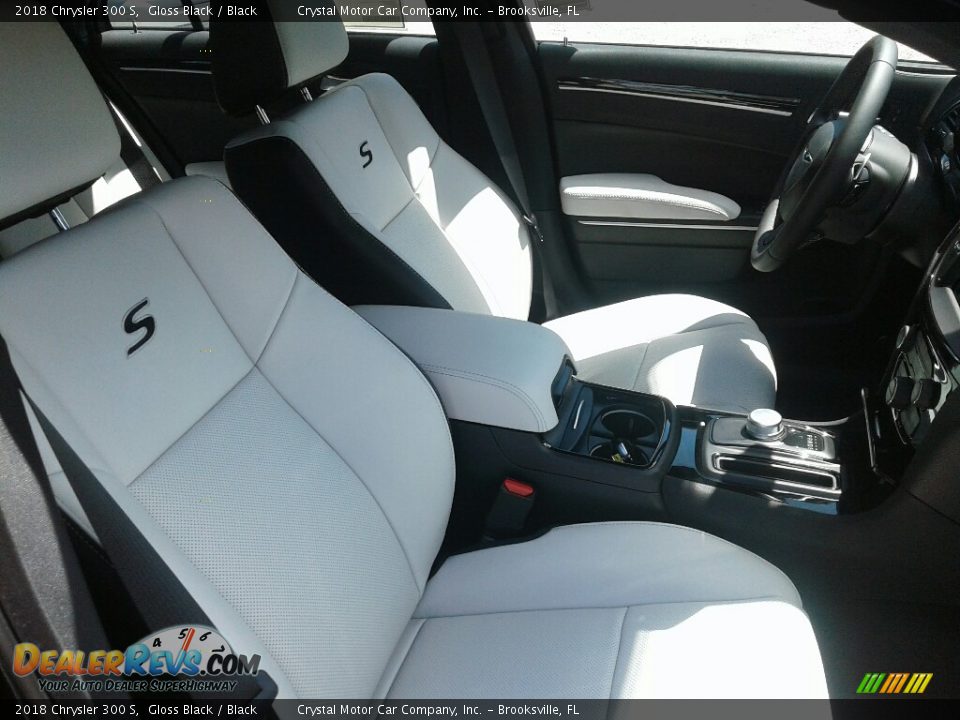Front Seat of 2018 Chrysler 300 S Photo #12