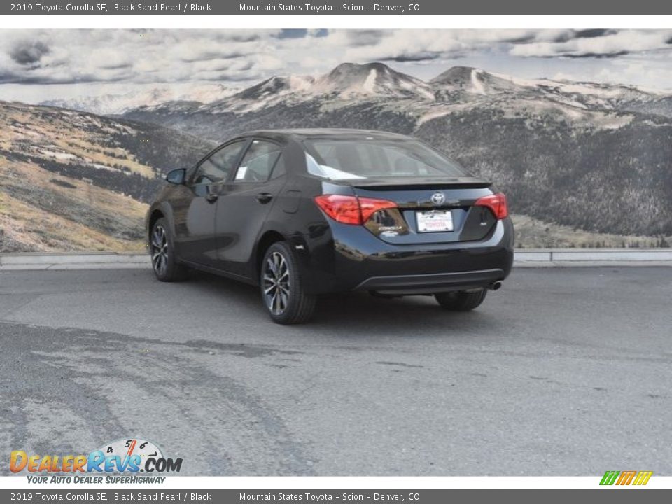 2019 Toyota Corolla SE Black Sand Pearl / Black Photo #3