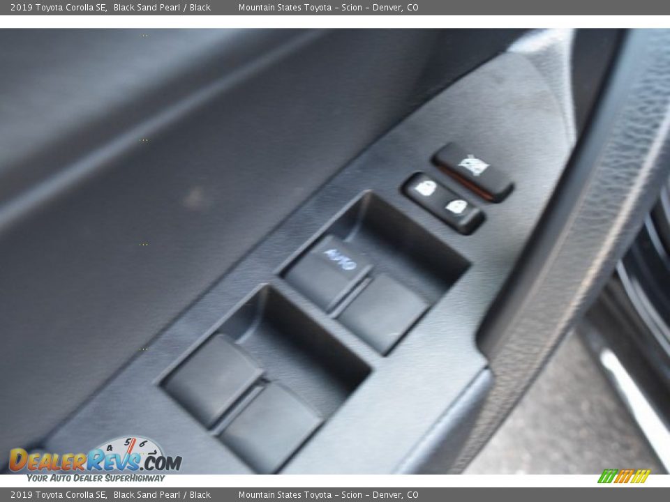 2019 Toyota Corolla SE Black Sand Pearl / Black Photo #23