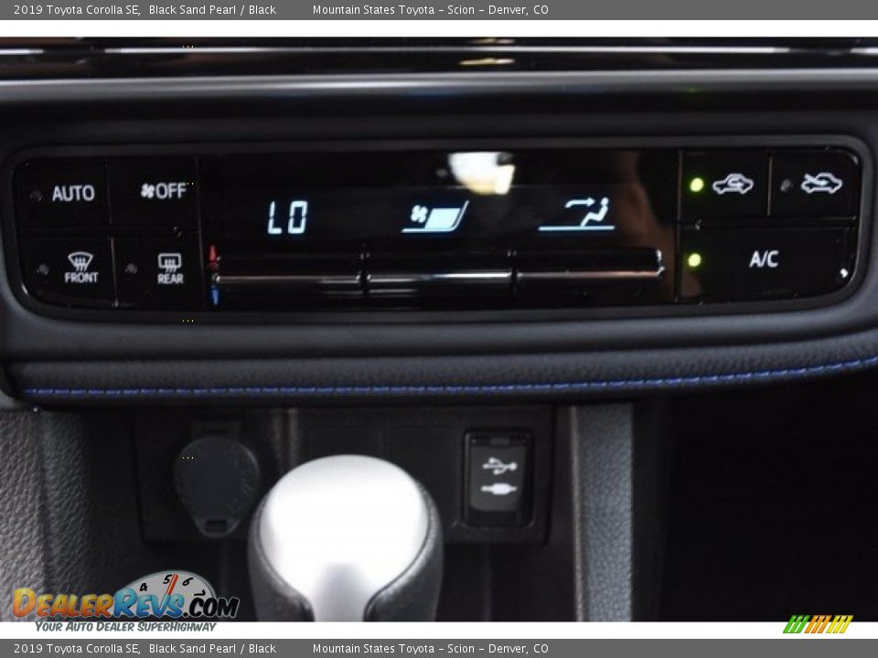 2019 Toyota Corolla SE Black Sand Pearl / Black Photo #28