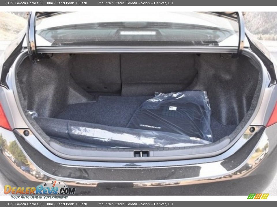 2019 Toyota Corolla SE Black Sand Pearl / Black Photo #30