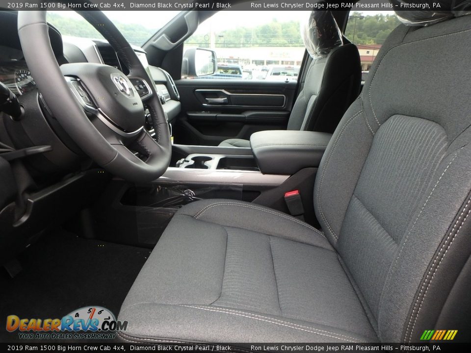 2019 Ram 1500 Big Horn Crew Cab 4x4 Diamond Black Crystal Pearl / Black Photo #10