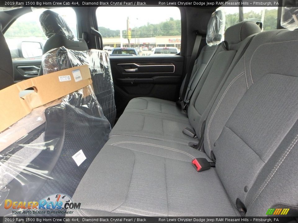 2019 Ram 1500 Big Horn Crew Cab 4x4 Diamond Black Crystal Pearl / Black Photo #11