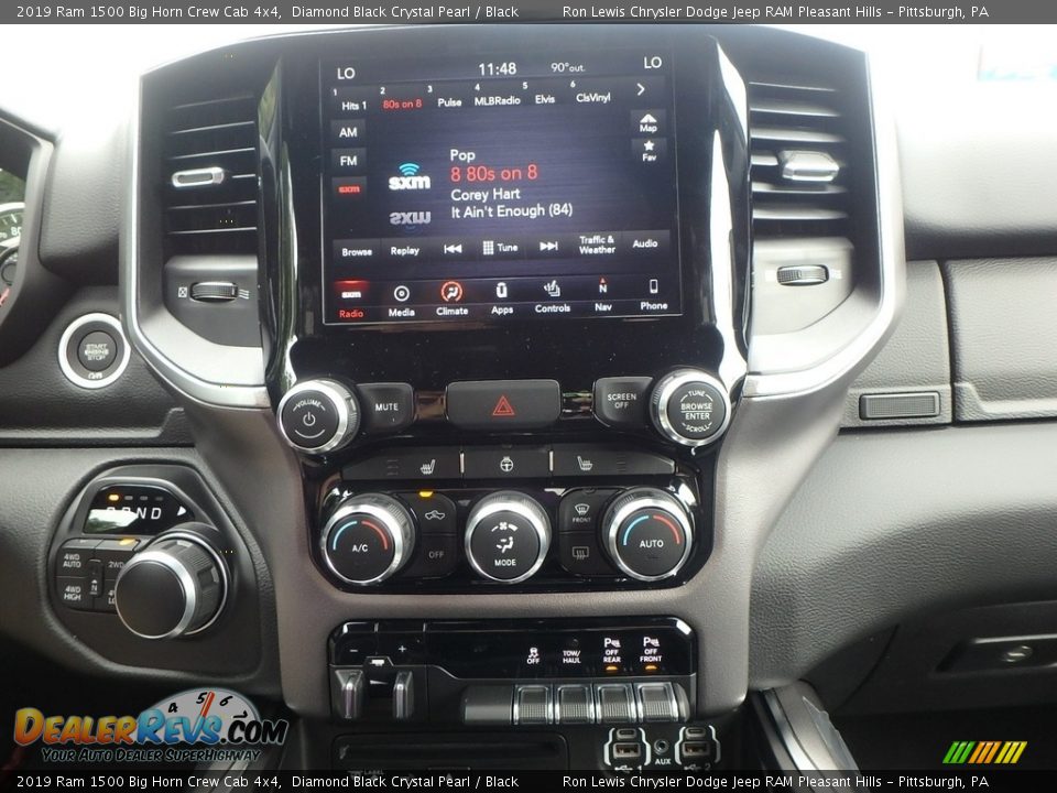 2019 Ram 1500 Big Horn Crew Cab 4x4 Diamond Black Crystal Pearl / Black Photo #17