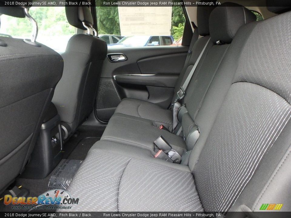 2018 Dodge Journey SE AWD Pitch Black / Black Photo #11