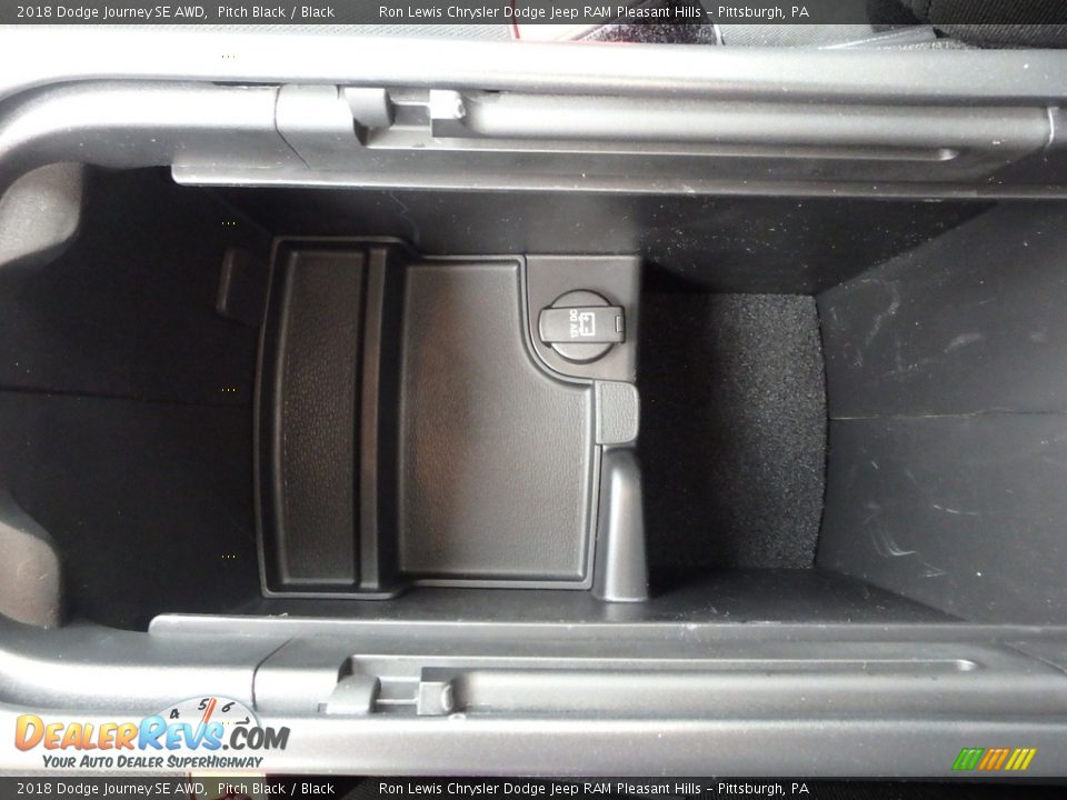 2018 Dodge Journey SE AWD Pitch Black / Black Photo #18