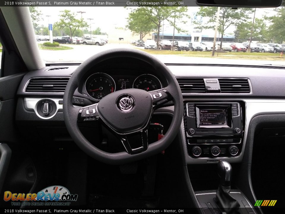 2018 Volkswagen Passat S Platinum Gray Metallic / Titan Black Photo #4