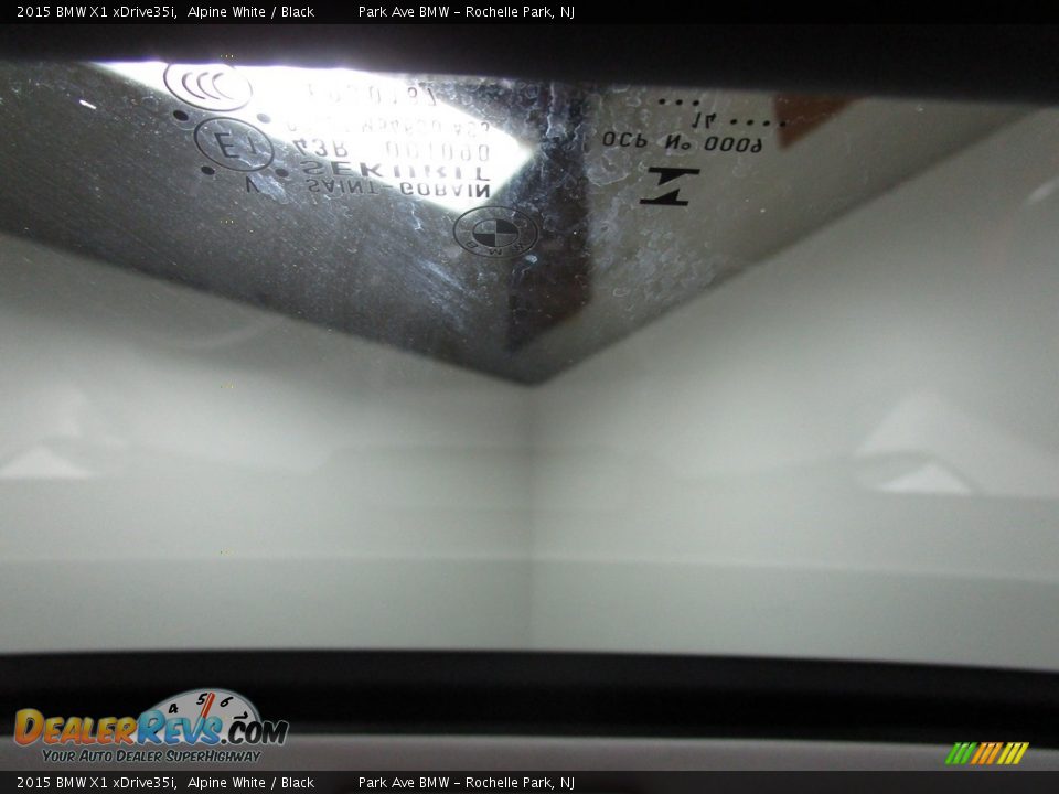 2015 BMW X1 xDrive35i Alpine White / Black Photo #23