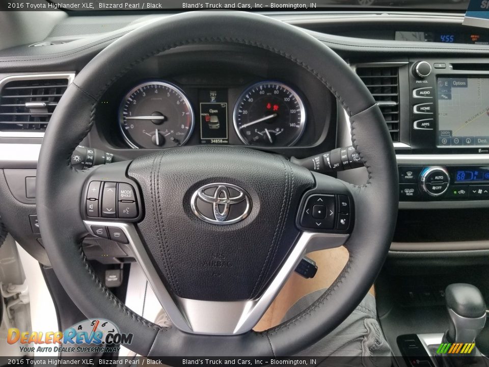 2016 Toyota Highlander XLE Blizzard Pearl / Black Photo #11