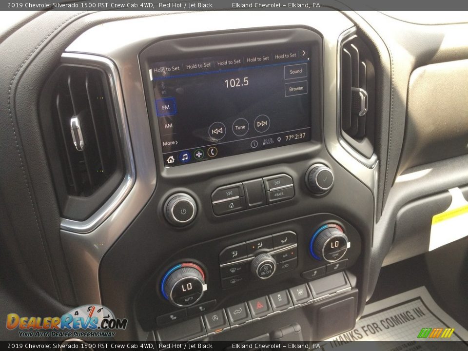 Controls of 2019 Chevrolet Silverado 1500 RST Crew Cab 4WD Photo #20