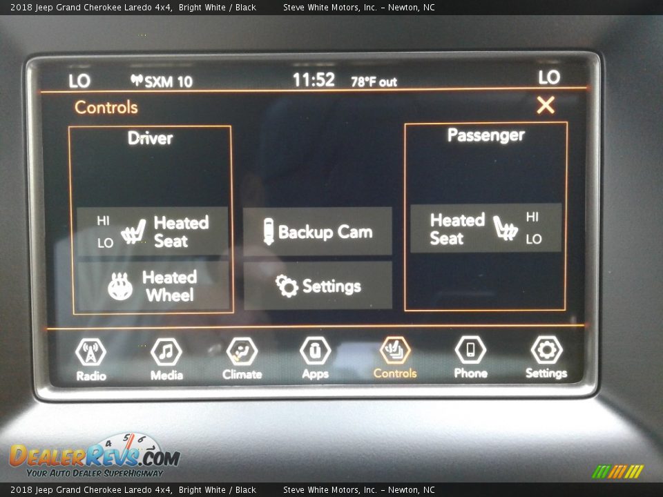 2018 Jeep Grand Cherokee Laredo 4x4 Bright White / Black Photo #26