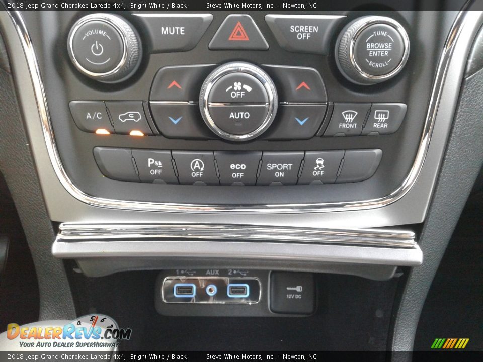 2018 Jeep Grand Cherokee Laredo 4x4 Bright White / Black Photo #27