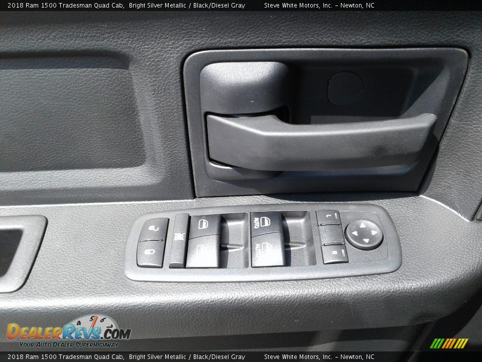 2018 Ram 1500 Tradesman Quad Cab Bright Silver Metallic / Black/Diesel Gray Photo #9