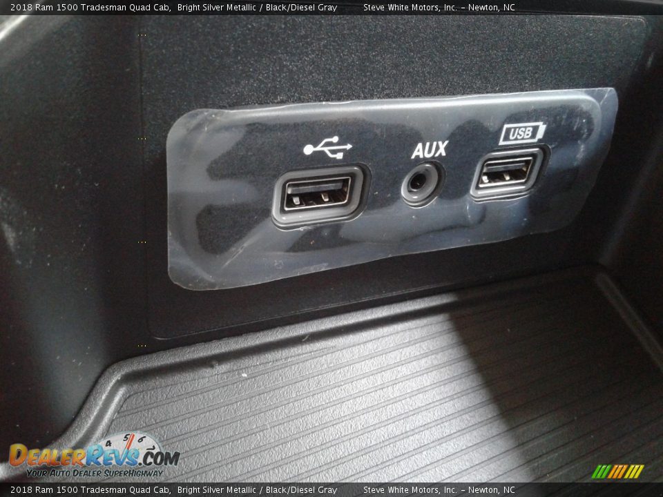 2018 Ram 1500 Tradesman Quad Cab Bright Silver Metallic / Black/Diesel Gray Photo #23