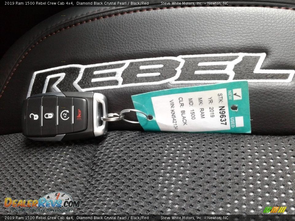 Keys of 2019 Ram 1500 Rebel Crew Cab 4x4 Photo #35